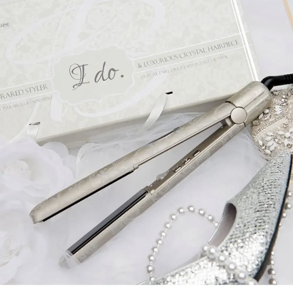 ARIA Beauty infrared hair straightener bridal edition NIB bridal